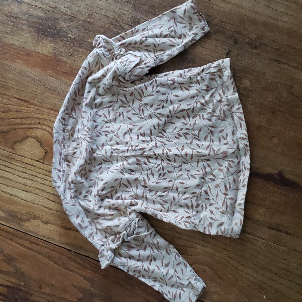 🌿 RYLEE + CRU Ruffle Shirt - Picture 4 of 6